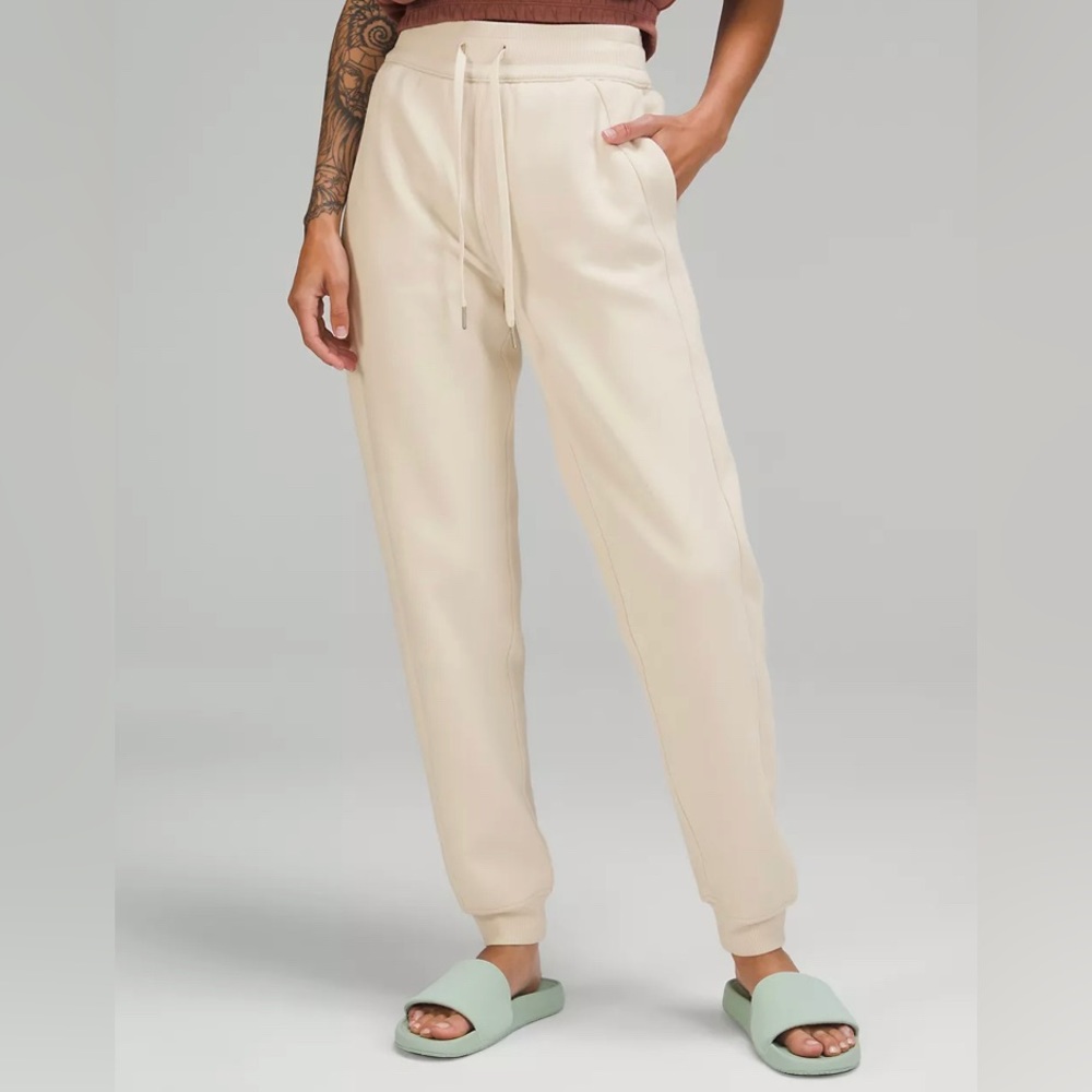 Like New Lululemon High Rise Jogger White Opal